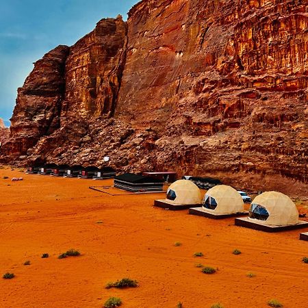 Wadi Rum Bubble Camp & Tour Экстерьер фото