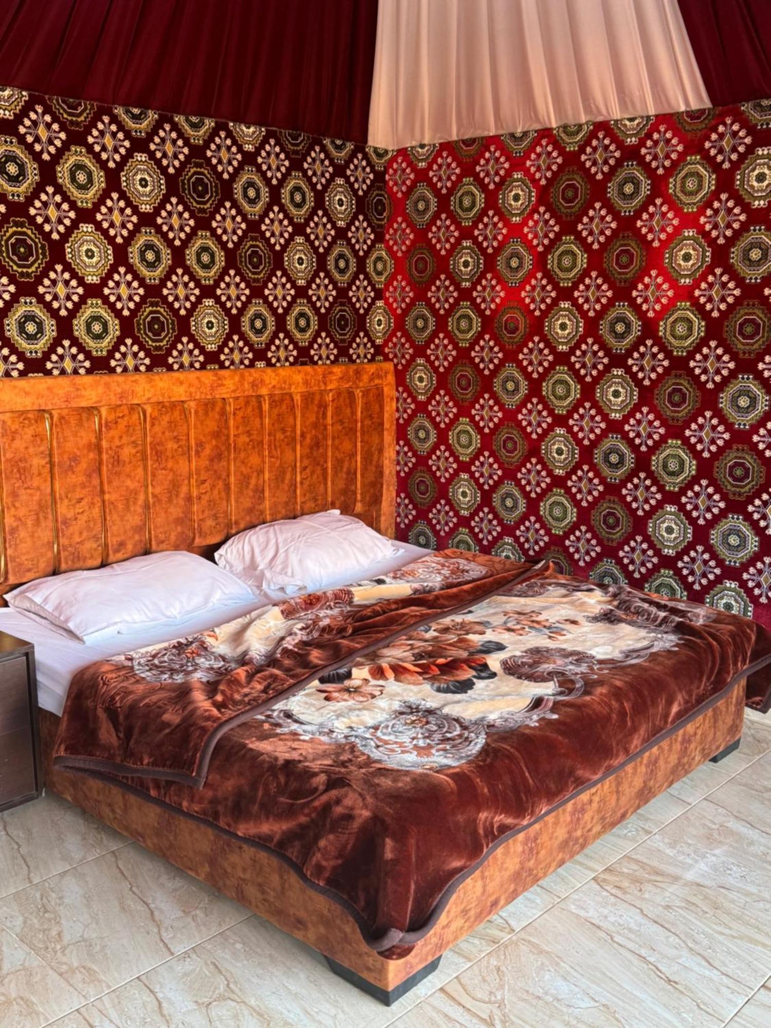 Wadi Rum Bubble Camp & Tour Экстерьер фото
