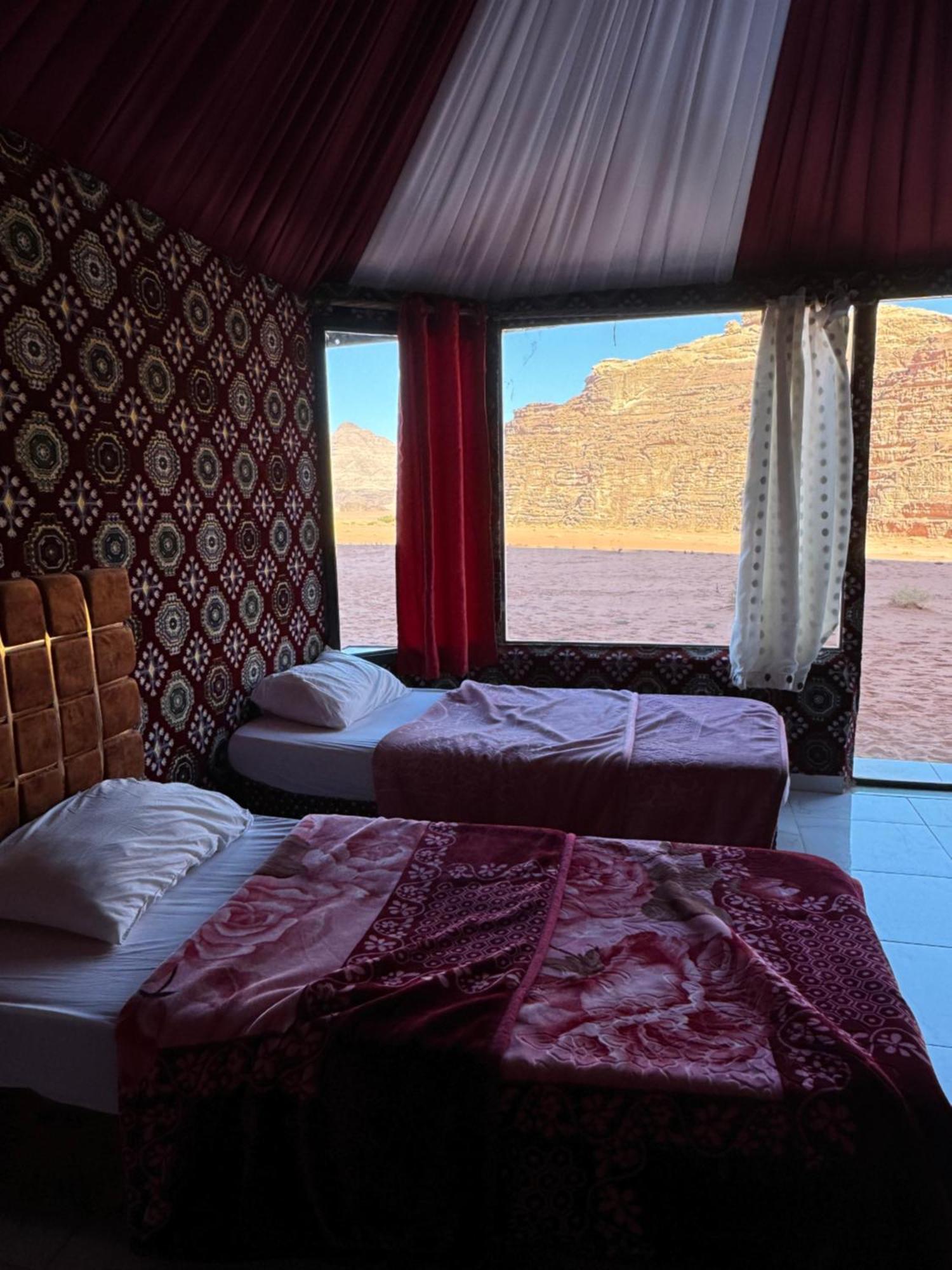 Wadi Rum Bubble Camp & Tour Экстерьер фото