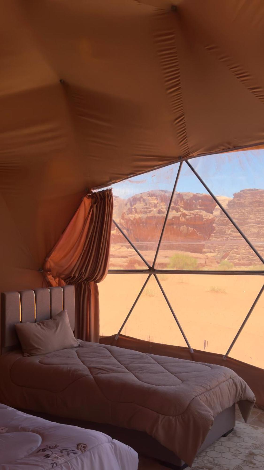 Wadi Rum Bubble Camp & Tour Экстерьер фото