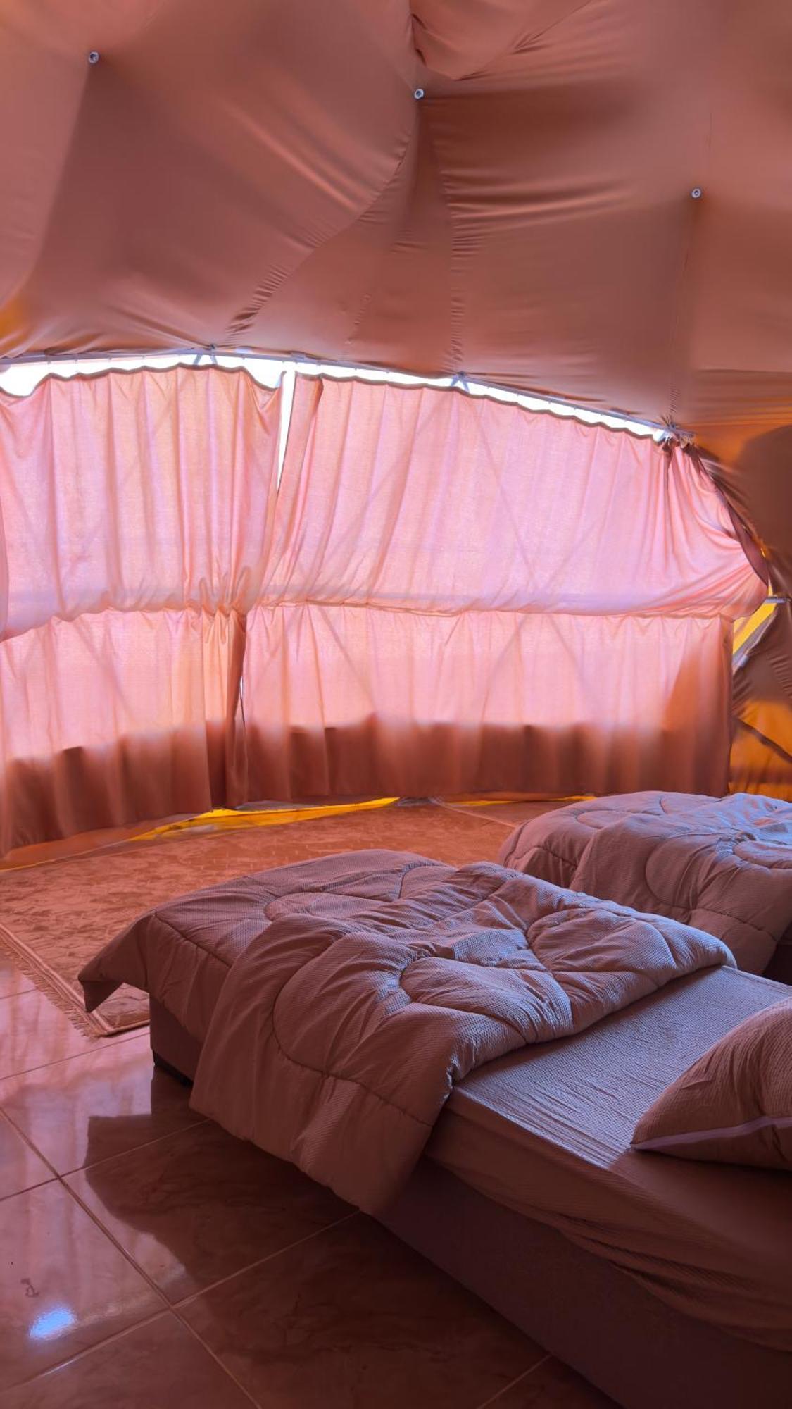 Wadi Rum Bubble Camp & Tour Экстерьер фото