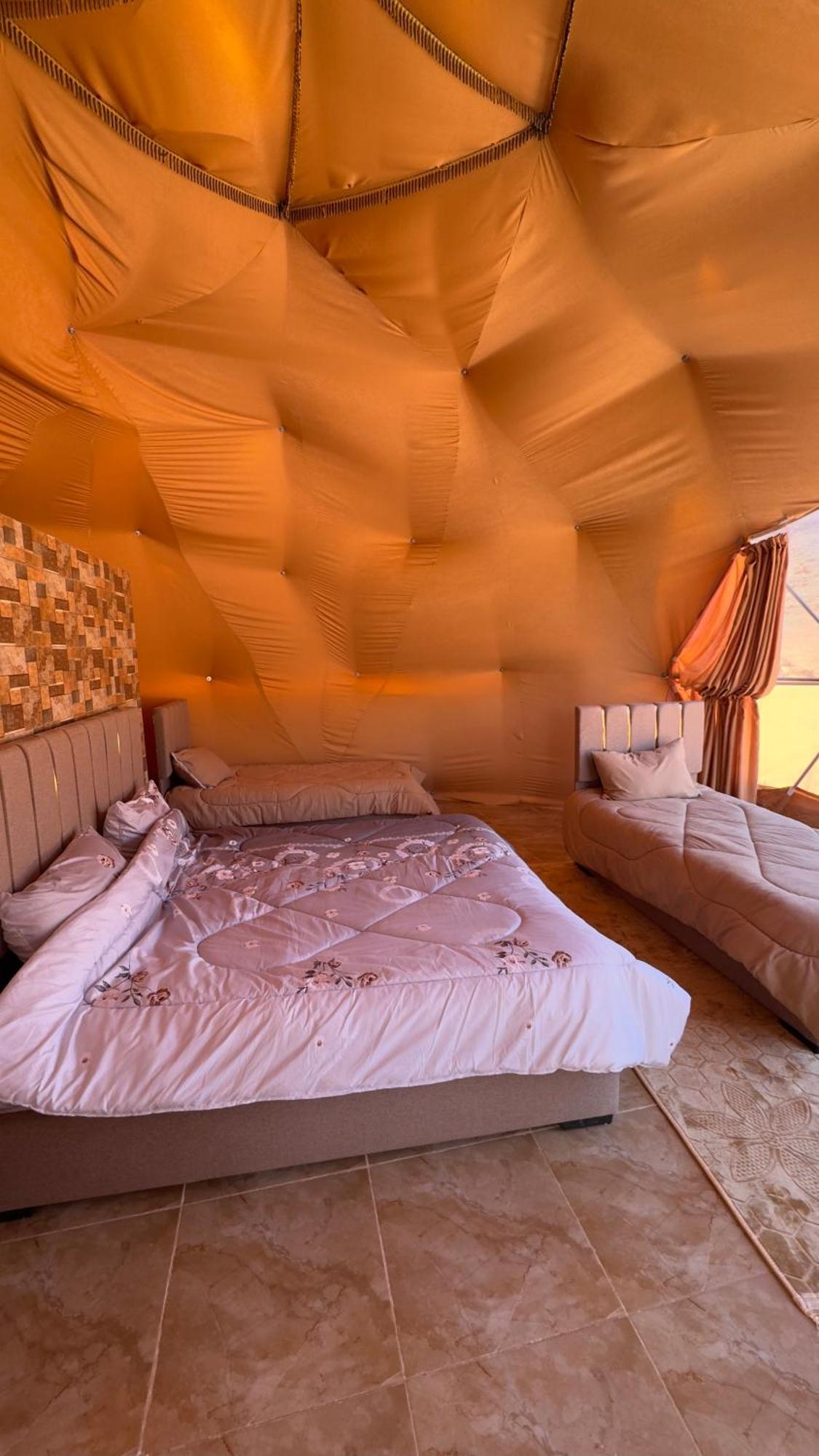 Wadi Rum Bubble Camp & Tour Экстерьер фото