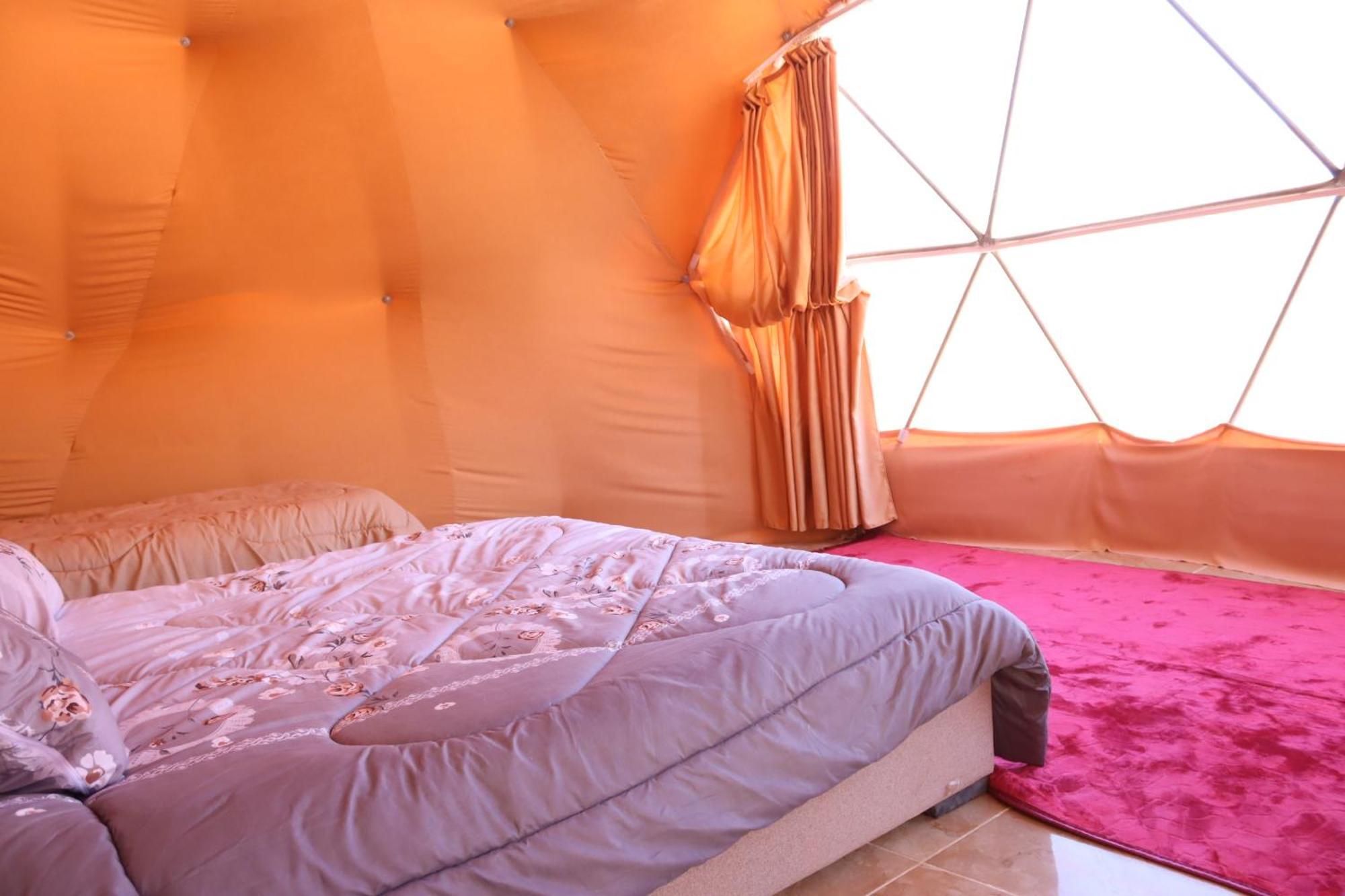 Wadi Rum Bubble Camp & Tour Экстерьер фото