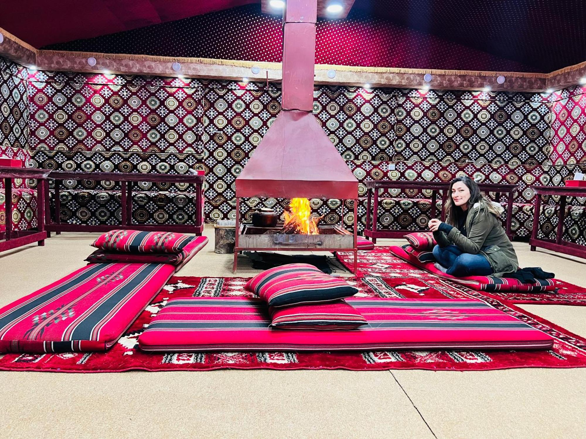 Wadi Rum Bubble Camp & Tour Экстерьер фото